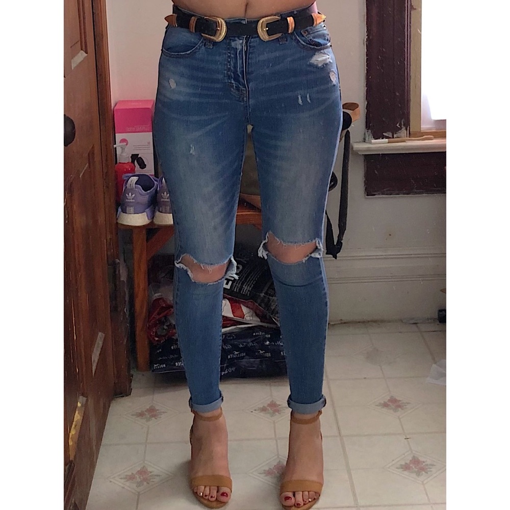 Aeropostale Distressed Jeans - Picture 1 of 6